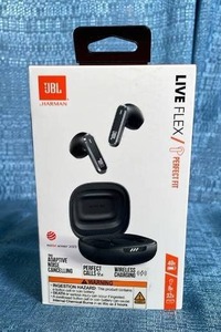 lot 7010 image: JBL Live Flex True Wireless Earbuds