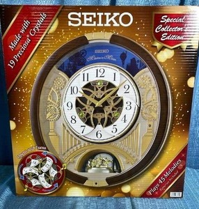 lot 7012 image: Seiko Musical Wall Clock with Moving Gears