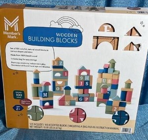 lot 7019 image: Members Mark Building Wooden Blocks Set