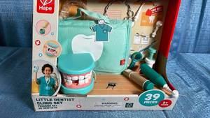 lot 7058 image: Hape Little Dentist Clinic Set - 39 Piece Medical Play Set