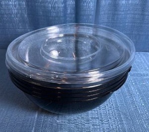 lot 7113 image: Plastic Party Bowl Set - Black and Clear