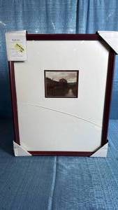 lot 7118 image: The Fresh Wall Art Book with Metal Clip Frame