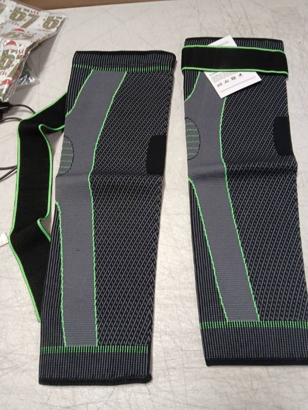 lot 39384 image: Full Leg Sleeves Long Compression Leg Sleeve Knee Sleeves Protect Leg, for Man Women Basketball, Arthritis Cycling Sport Football, Reduce Varicose Veins and Swelling of Legs