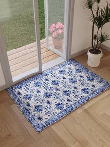 lot 24186 image: Oriental Accent Vintage Blue Porcelain 2x3 Area Rug - Faux Wool Floral Print Rug, Retro Accent Washable Low Pile Rug, Foldable Non-Slip Non-Shedding Carpet, Decor Gift