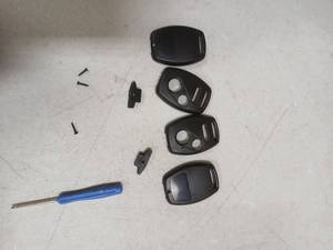 lot 29617 image: Key Fob Case for Honda Accord Civic CR-V & More 2pk