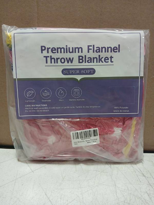 lot 34723 image: Premium Glow In The Dark Flannel Throw Blanket (Unicorn Rainbow) 50x60