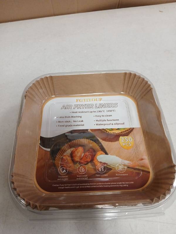lot 23318 image: FGTIYOUP 250-Pack Air Fryer Liner Papers Square