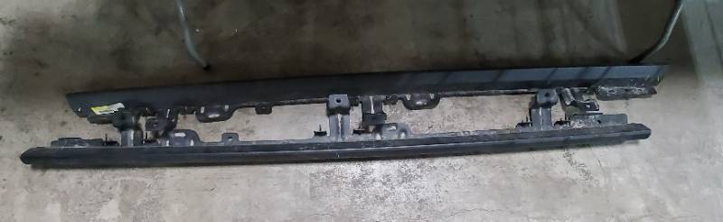 lot 53502 image: Body Side Sill, Left & Right - Mopar (68292911AE & 68292910AE) 2018-2026 Jeep Wrangler
