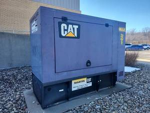 lot 5006 image: Caterpillar Industrial Generator