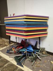 lot 16523 image: Bulk Lot of Children Table Tops With Legs