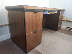 lot 16578 image: 6ft Mid Century Modern Executive Desk with Glass Top