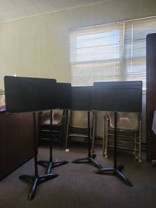 lot 16581 image: Manhasset Music Stand - Set of 4