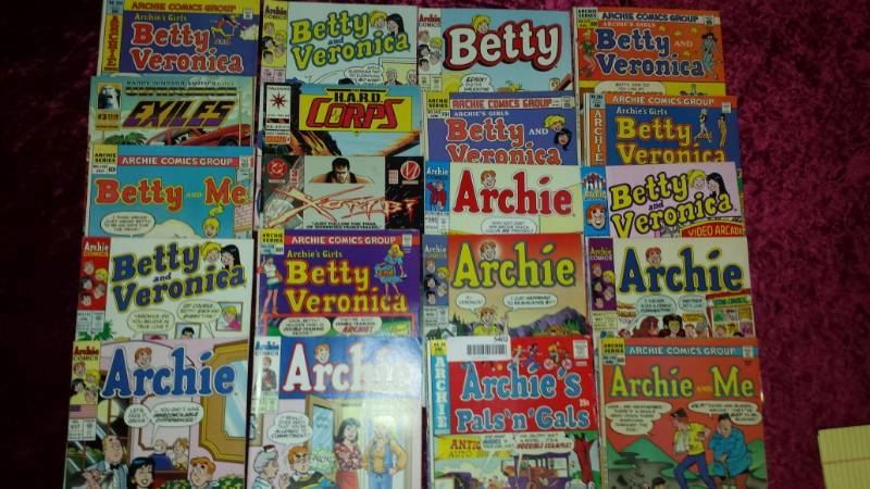 lot 5402 image: Lot of 20 Archie and the Gang Comic Books
