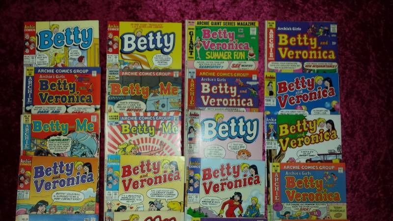 lot 5411 image: Lot of 16 Veronica and Betty Comic Books