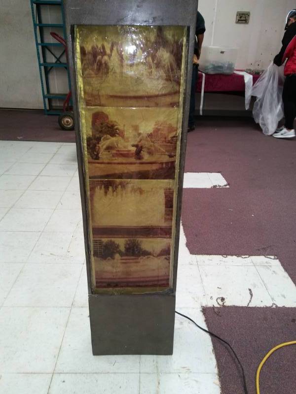 lot 5423 image: Lighted KC Fountains Waterfall Display