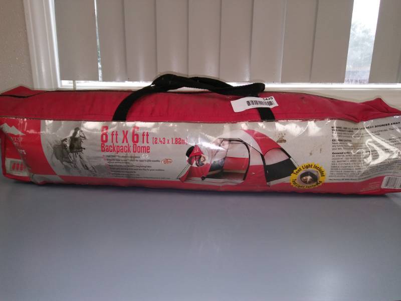 lot 5429 image: Backpack Dome Tent 8ft x 6ft