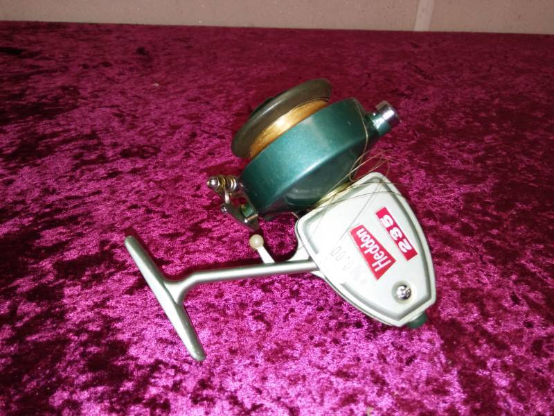 lot 5435 image: Heddon 235 Fishing Reel
