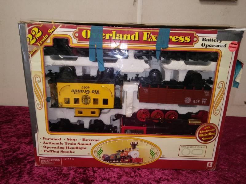 lot 5441 image: Overland Express Train Set