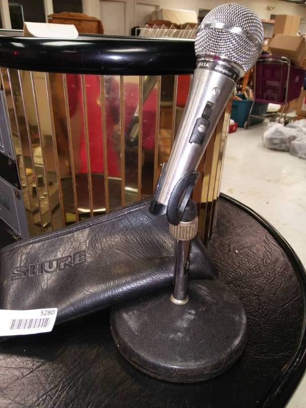 lot 5280 image: Microphone on Stand - Unisphere Dynamic