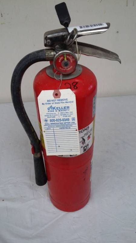lot 5313 image: Fire Extinguisher Full