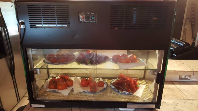 lot 1 image: Hoshizaki KD SERIES GLASS DISPLAY MERCHANDISER KD-90D
