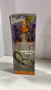 lot 1011 image: Barbie Maskerade Party doll in box