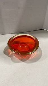 lot 1021 image: Orange art glass ashtray 7 in wide