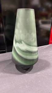 lot 1027 image: HD Designs glass vase 14 in tall