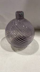 lot 1035 image: Art glass amethyst swirl vase 8 in tall
