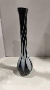 lot 1037 image: Art glass swirl vase 14 in tall