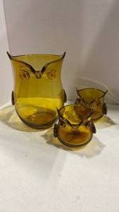 lot 1054 image: MCM amber glass owl pitcher and glasses
