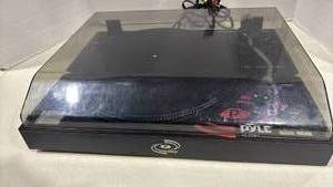 lot 1118 image: Pyle PT1271 Professional DJ Turntable