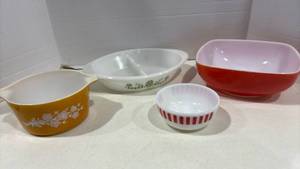 lot 1129 image: Vintage Corning ware and more