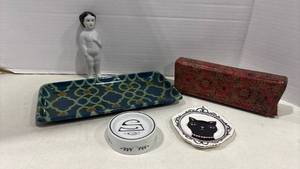 lot 1139 image: Vintage Revlon Nail Kit and more
