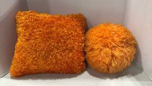 lot 1225 image: Orange Shag Decorative Throw Pillows Set