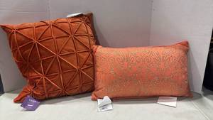 lot 1226 image: LushThro Decorative Throw Pillows