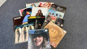 lot 1879 image: Hank Williams Jr and other records