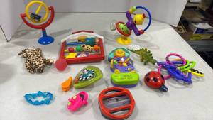 lot 2059 image: Kids and baby toys
