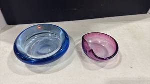 lot 2089 image: Holmegaard blue glass bowl and purple glass ashtray