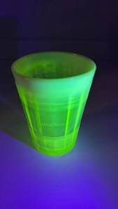 lot 2091 image: MCM Uranium Glass cup 4 inches tall