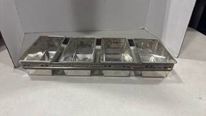 lot 2117 image: Metal mini loaf pan set