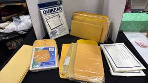 lot 2205 image: Mailing envelopes and clasp envelopes