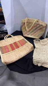 lot 2264 image: Woven straw hand bags