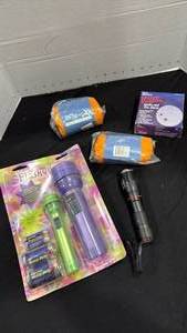 lot 2267 image: Flashlights, Tact survival bag 7ft and smoke alarm