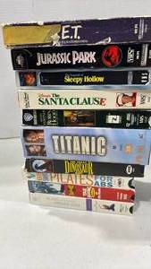 lot 6049 image: VHS Movie Collection Bundle - 1980s90s Blockbusters