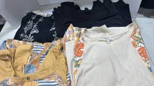 lot 1247 image: Womens tops size 2224,2628 and 3x