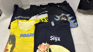 lot 1255 image: Band and other tshirts size 3x