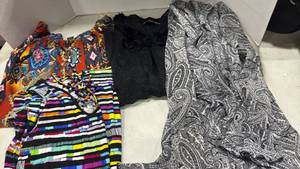 lot 1261 image: Womens tops size LXL