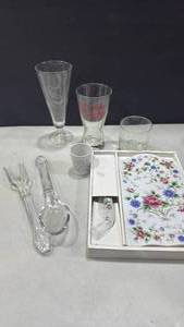 lot 1284 image: Porcelain cheese plate, knife, mixed glassware, and glass serving spoon and fork