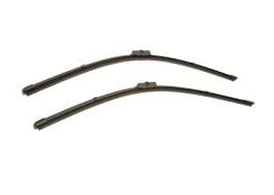 lot 14081 image: Wiper blades